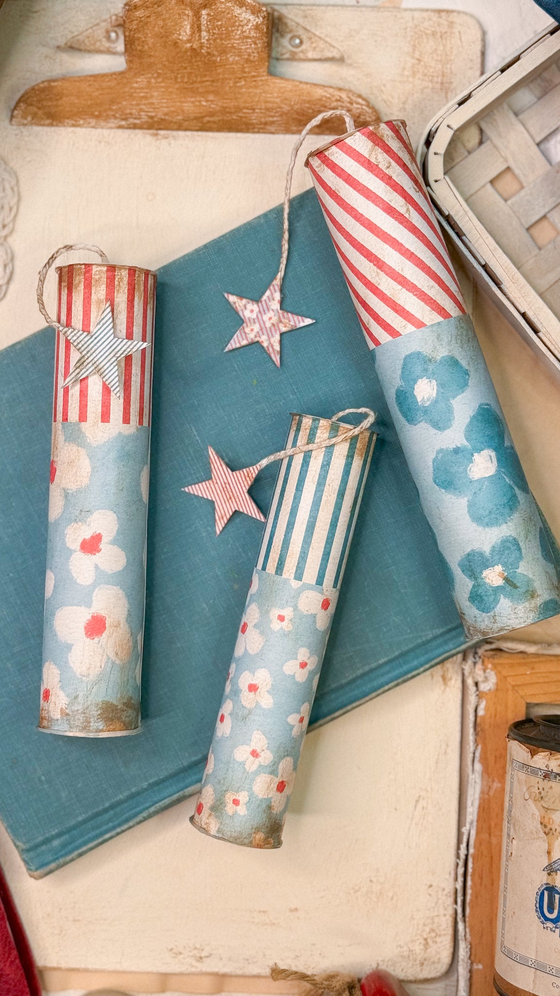 Paper Fire Crackers